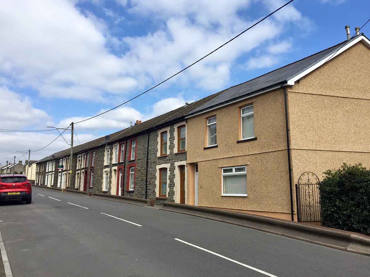 Photo showing a foreclosed property for sale in Pontypridd.