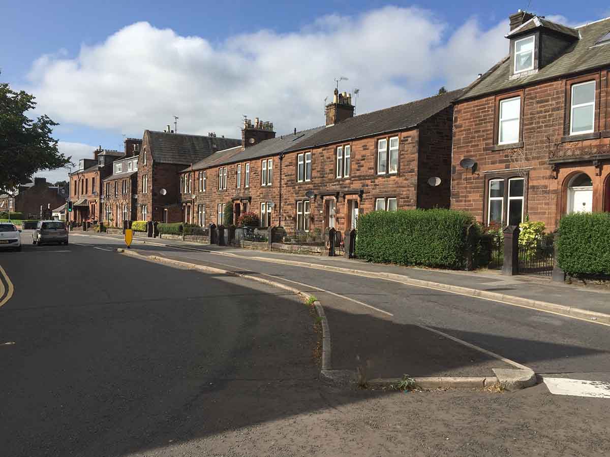 Repossessed houses for sale in Dumfries, Scotland. Photo © Eirian Evans (cc-by-sa/2.0)