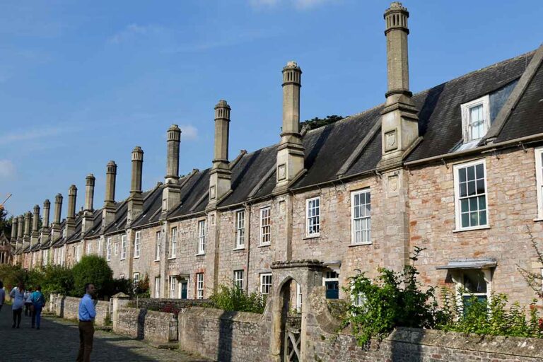 Repossessed Houses for sale in Wells, Somerset. Photo © Andrew Abbott (cc-by-sa/2.0)