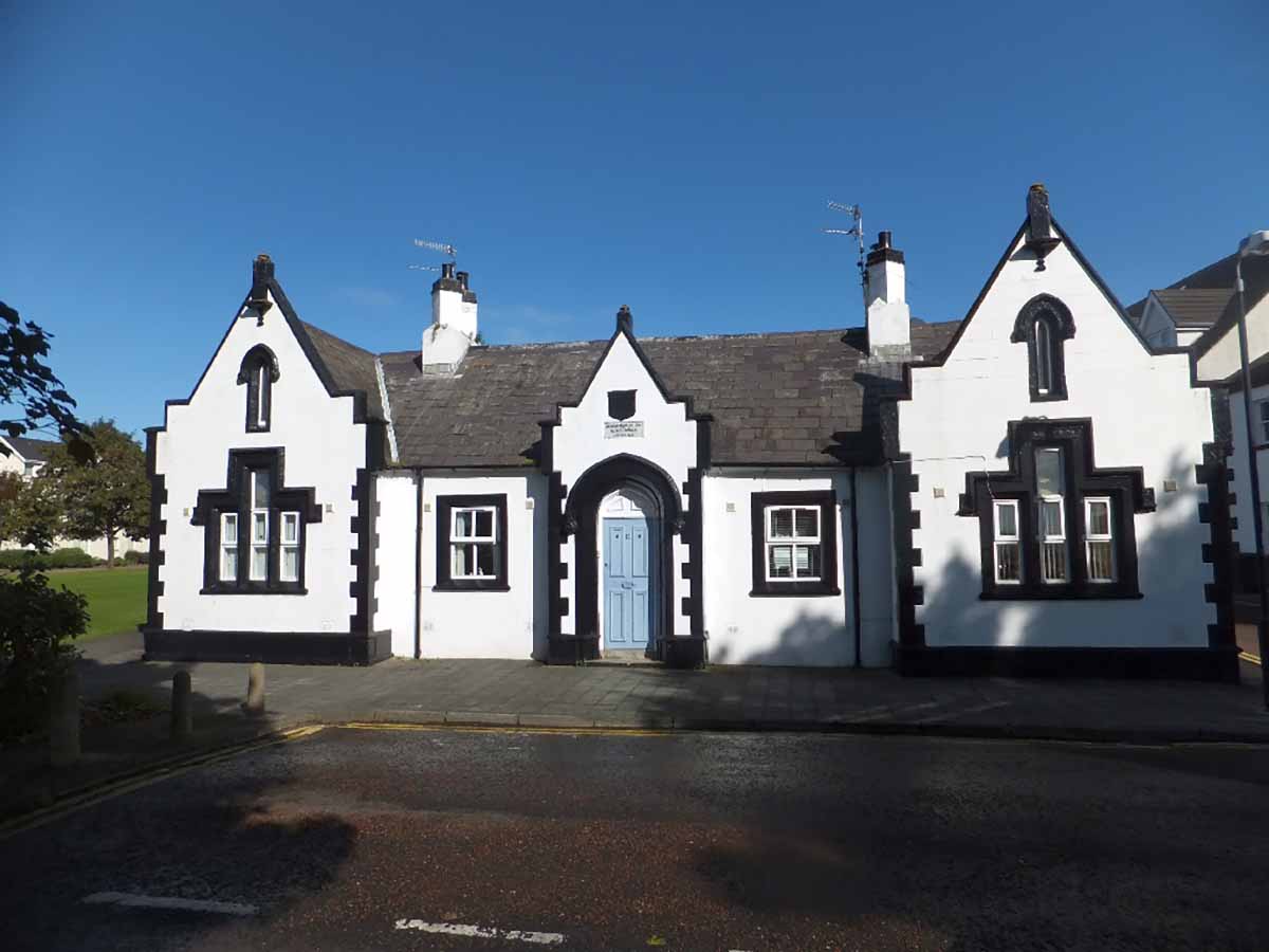 Repossessed houses for sale in Carrickfergus, Northern Ireland. Photo © David Smith (cc-by-sa/2.0)