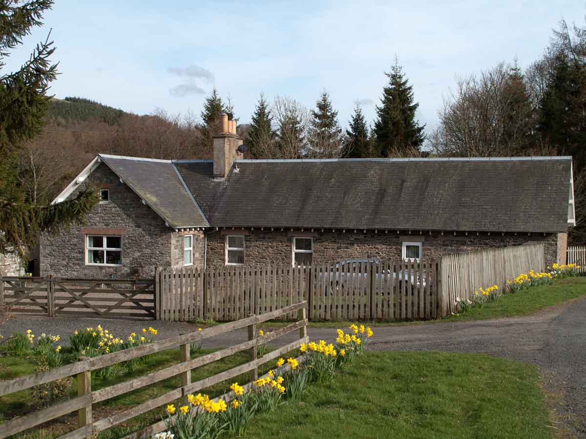 Bungalows for sale in the UK. Photo © Trevor Littlewood (cc-by-sa/2.0)